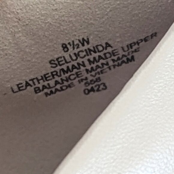 Easy Spirit Womens Lucinda Two Tone Heeled Ballet Pump Shoes Ivory Sz 8.5 NWOT - Picture 14 of 14